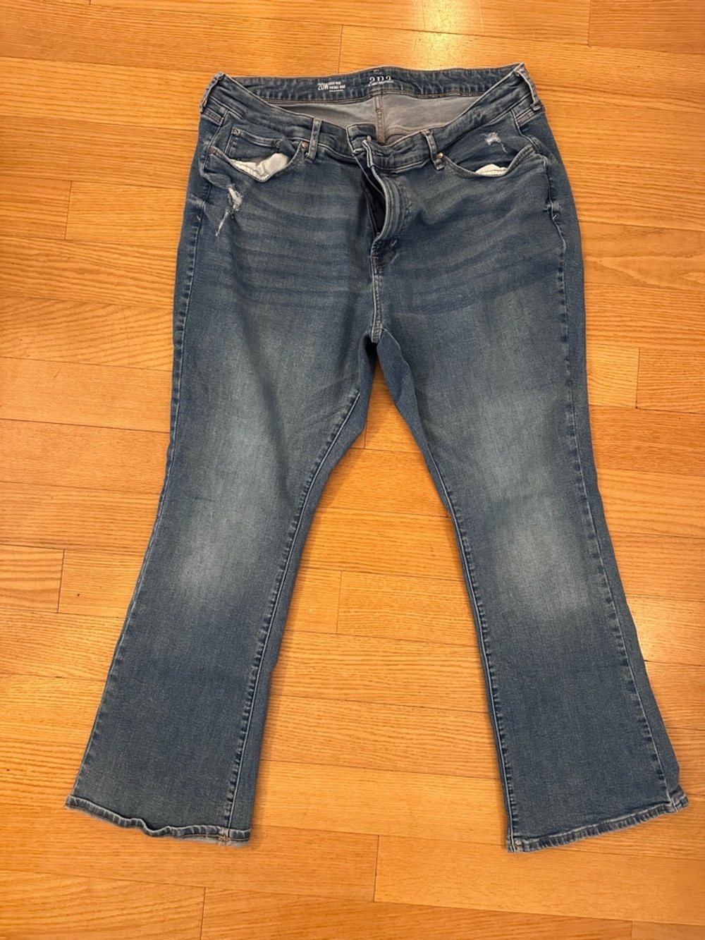 a.n.a Women's Faded Blue Flare Jeans